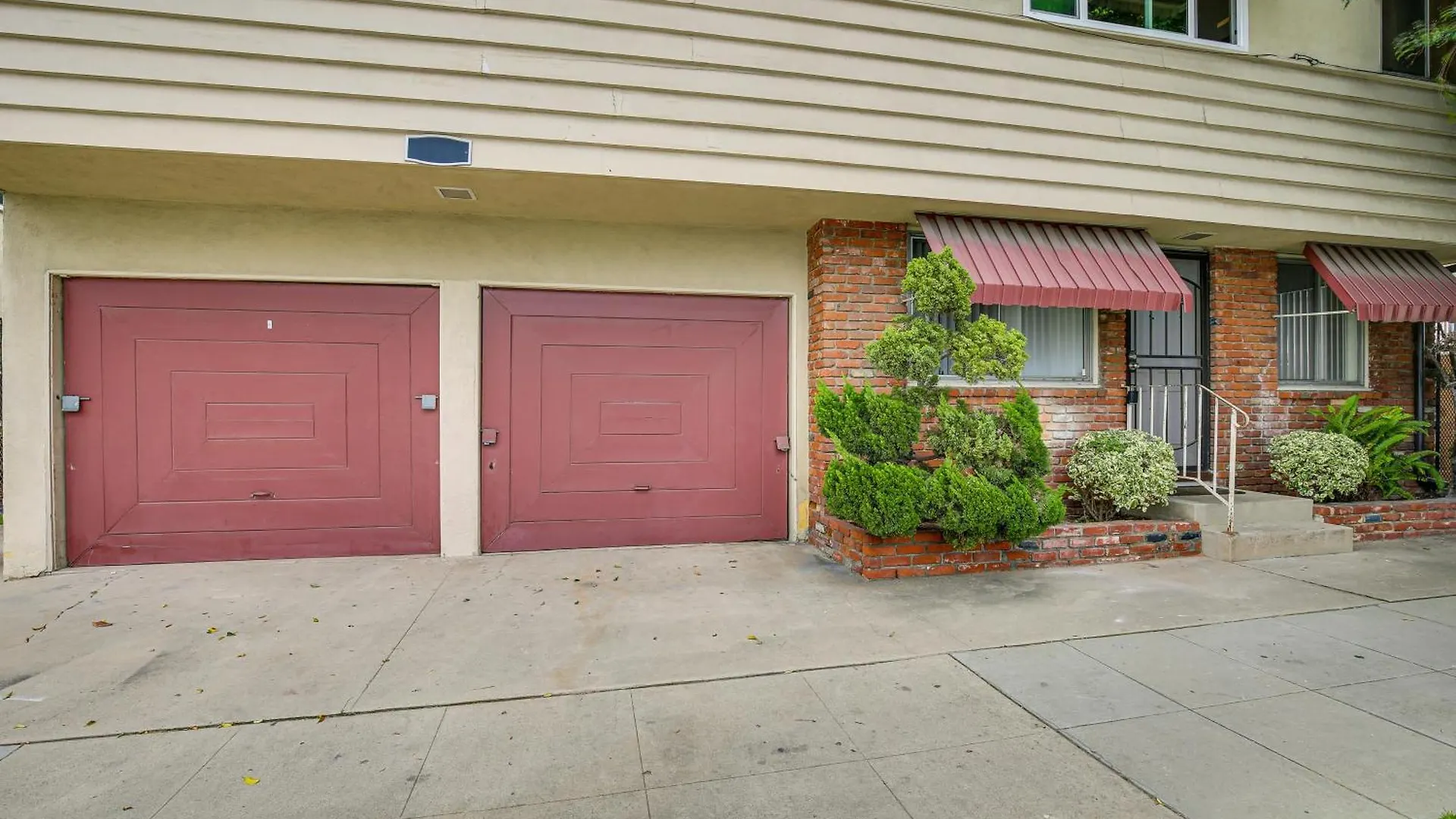 Apartment Central And Executive-Style Oasis In Long Beach!